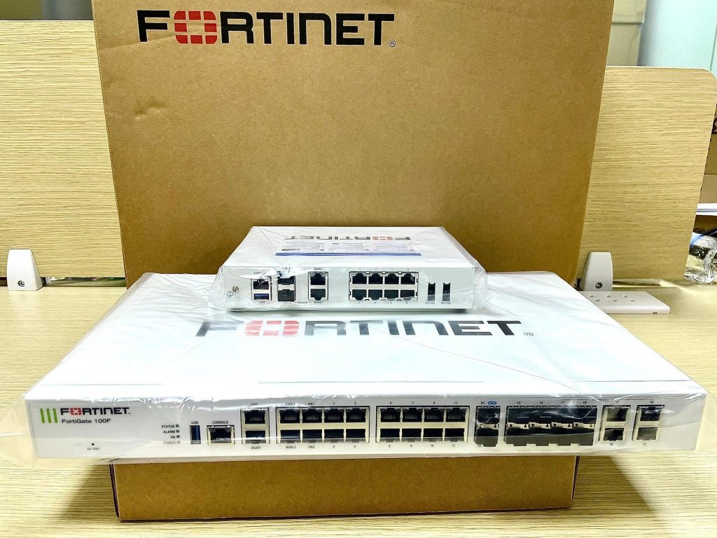 Hình ảnh sản phẩm thiết bị tường lửa firewall fortinet tại Văn phòng Việt Tuấn